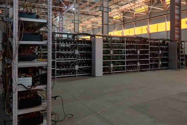 7 largest US crypto mining firms use enough electricity to power Houston, Congress finds