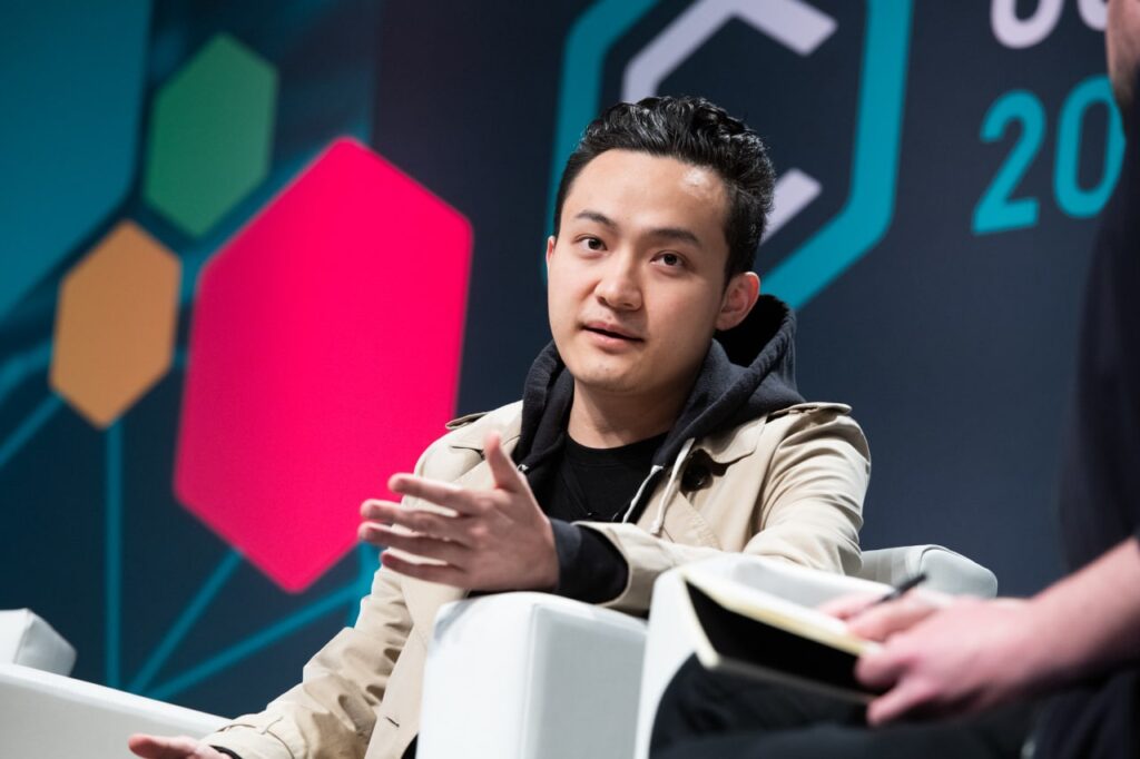 Tron’s Stablecoin Peg to Dollar Wobbles Justin Sun Swears to Deploy 2B to Prop Up