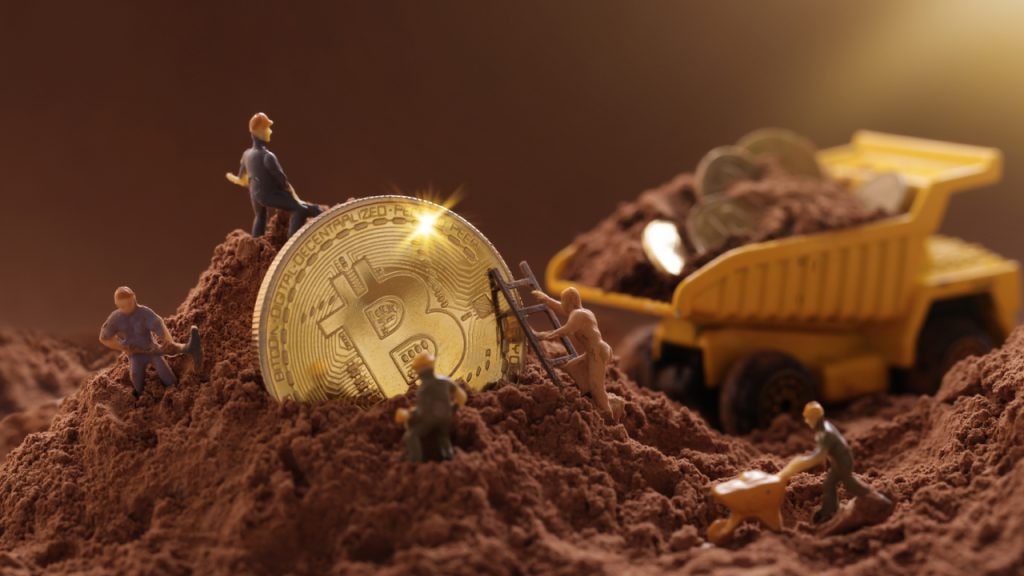 Crypto Miner Secures Underground Bunker, Cleanspark Snags Turnkey Mining Site